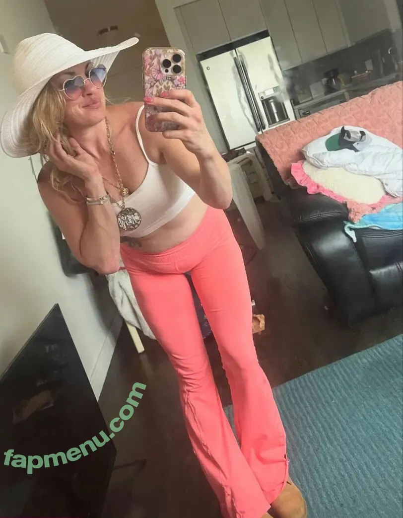 Heather Hardy nude photo #0235 (American Boxer / heathertheheat)