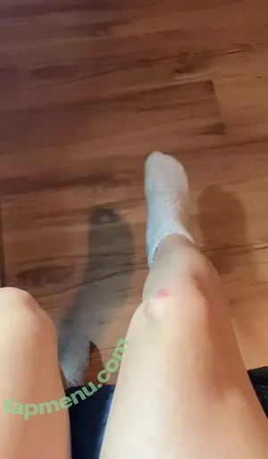 heather661 / hcubrilo6661 nude photo #0012