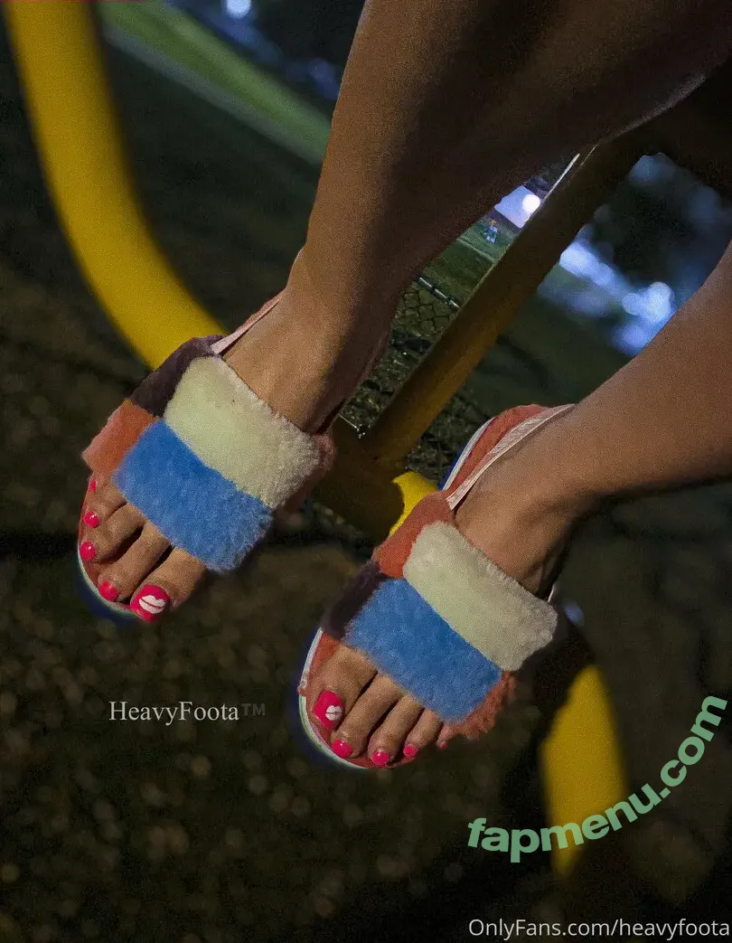 heavyfoota nude photo #0002 (heavyfoota)