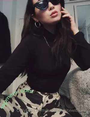  nude photo #0002