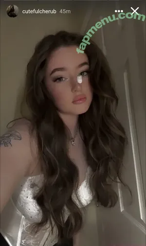 HeckSnekx / carla_fayee / xocxrlaaa / xocxrlaaa_ nude photo #0040