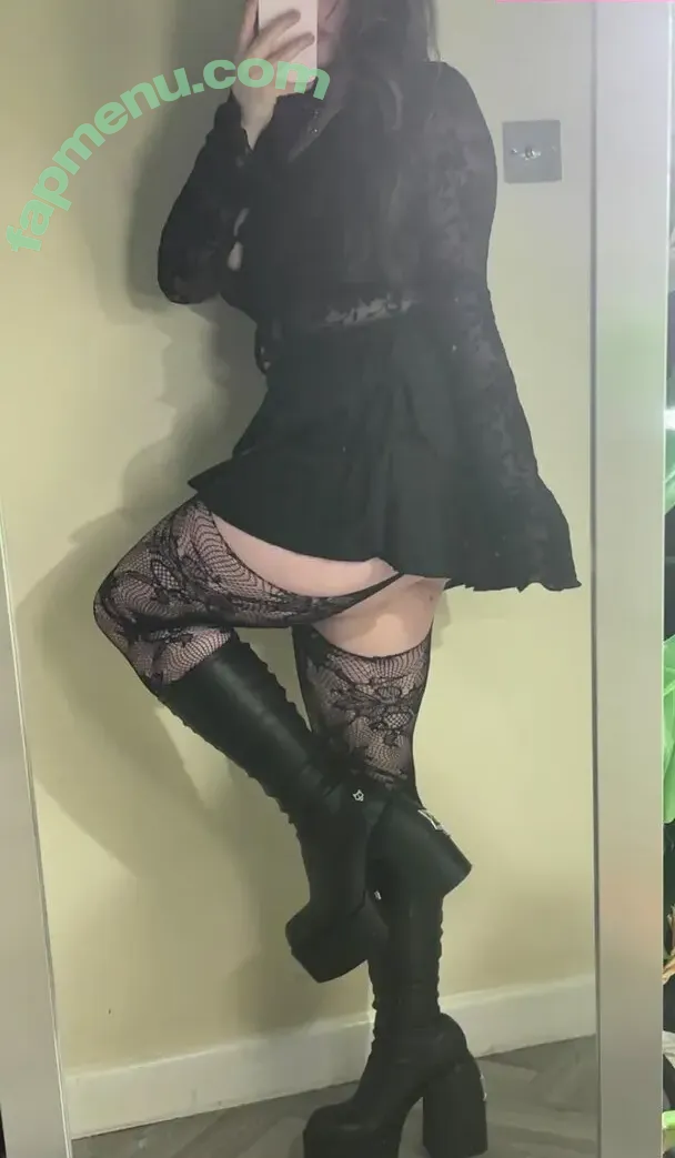 HeckSnekx nude photo #0037 (carla_fayee / xocxrlaaa / xocxrlaaa_)