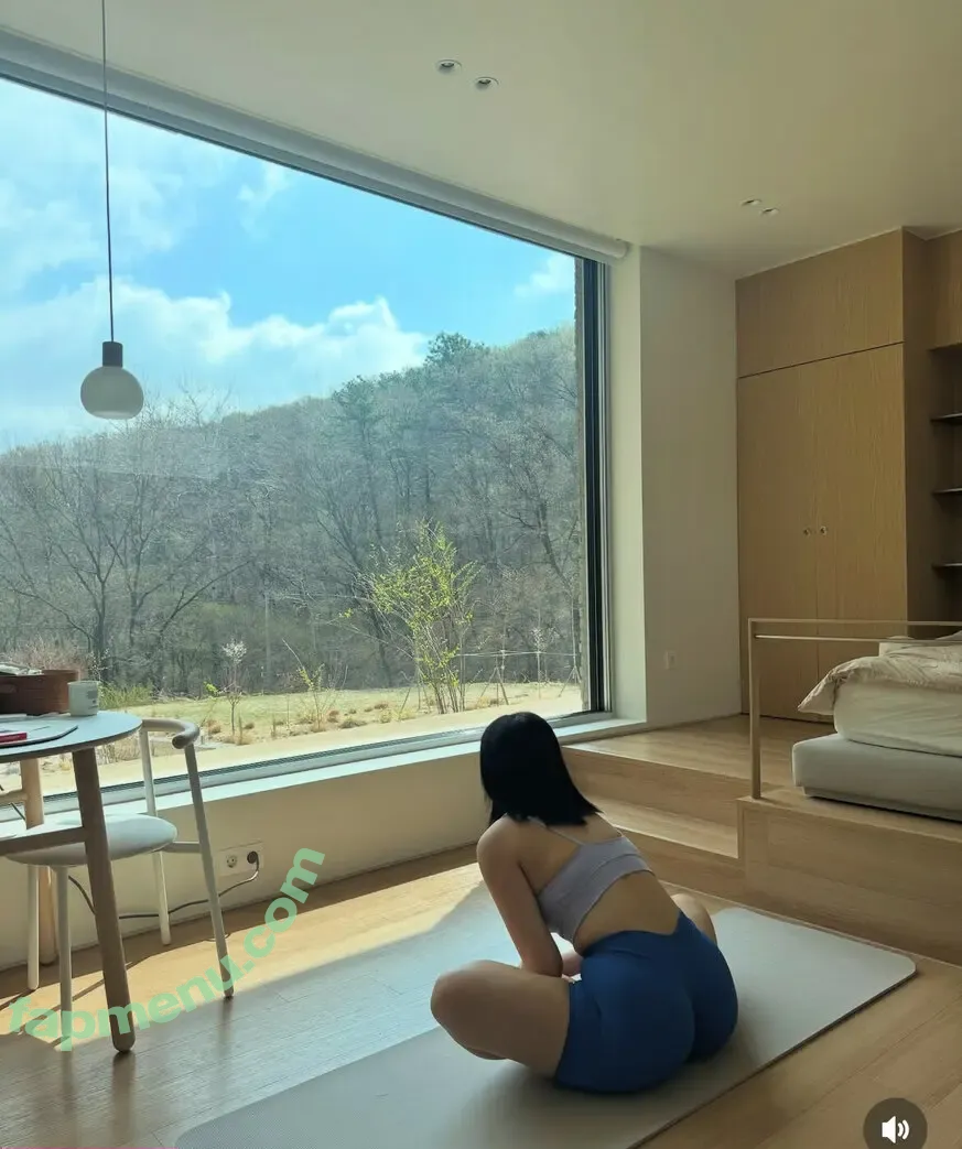 Heeheemoon nude photo #0061 (moon_nyang_ / xailormoon)