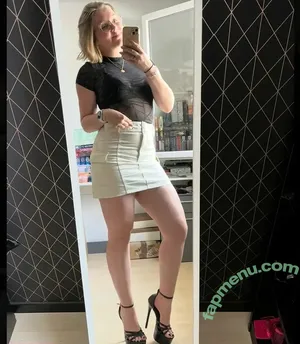  nude photo #0002
