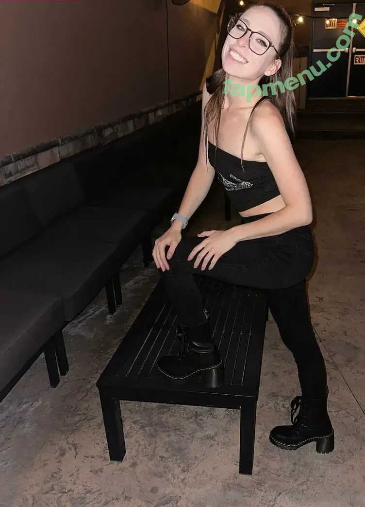 heidi.is.here nude photo #0016 (heidi_is_here)