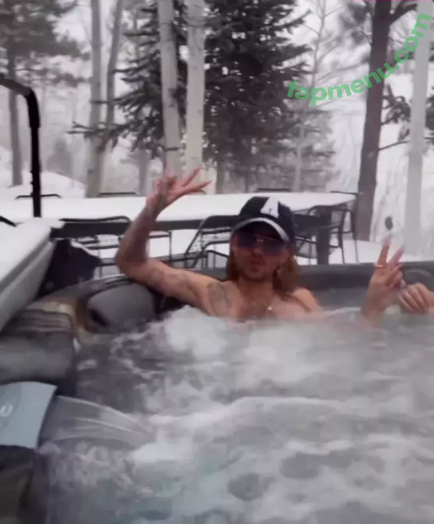 Heidi Klum nude photo #3860 (heidiklum / intimissimi)