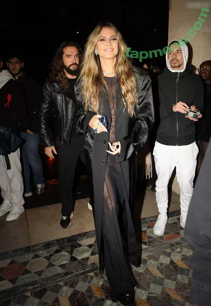 Heidi Klum nude photo #3920 (heidiklum / intimissimi)