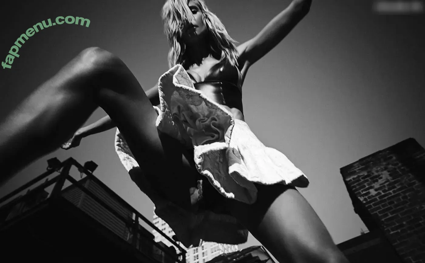 Heidi Klum nude photo #4286 (heidiklum)