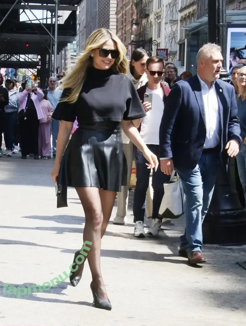 Heidi Klum nude photo #4787 (heidiklum)