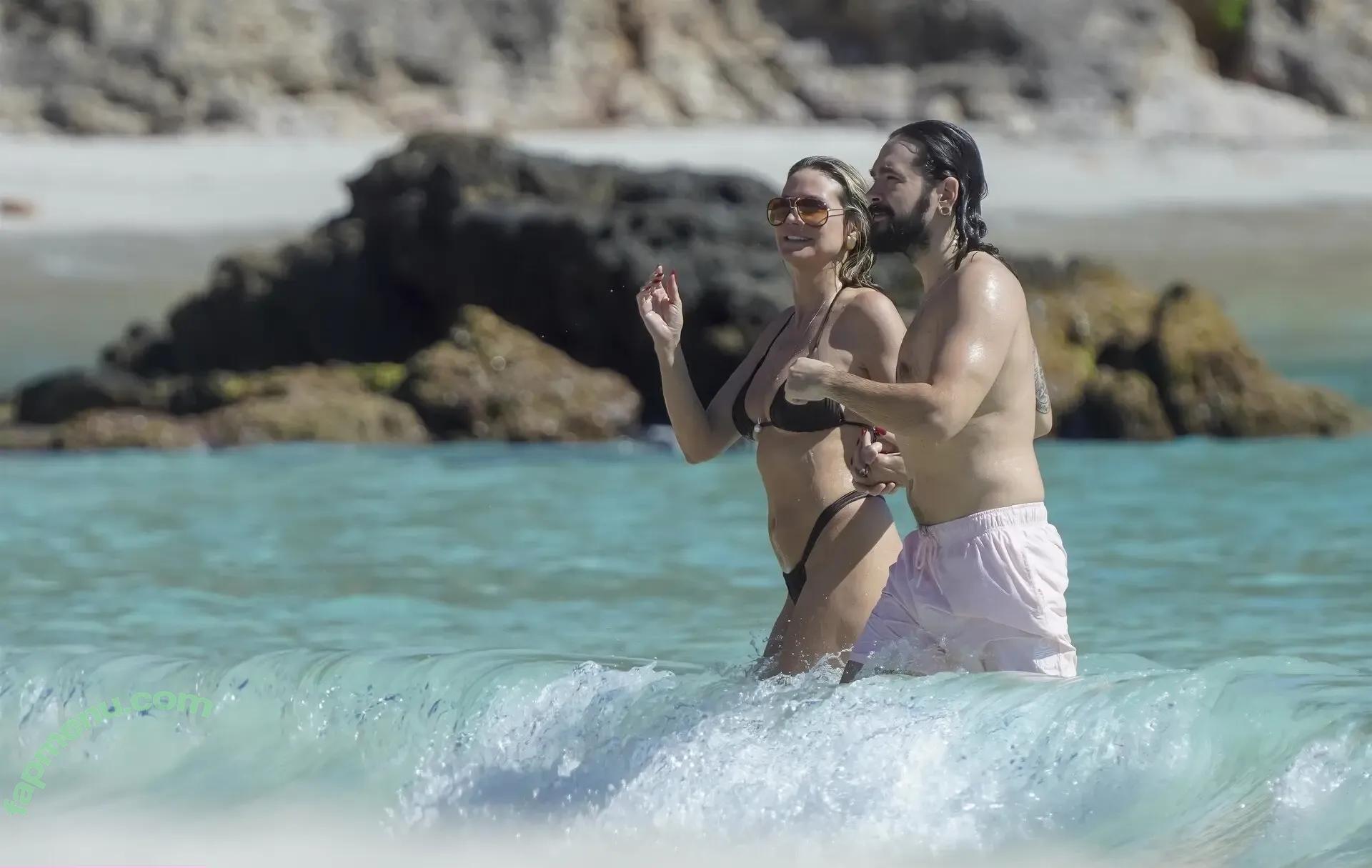 Heidi Klum nude photo #5717 (heidiklum)