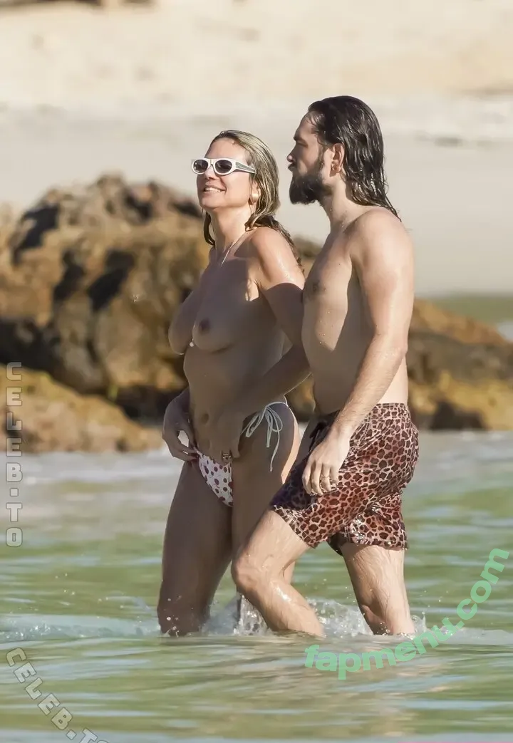 Heidi Klum nude photo #5732 (heidiklum)