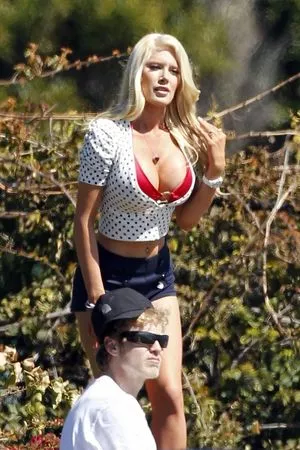 Heidi Montag / heidimontag nude photo #0047