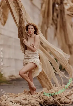 Heidi Romanova / HeidiRom / HeidiRomanova / heidi.rom / heidi_rom nude photo #0059