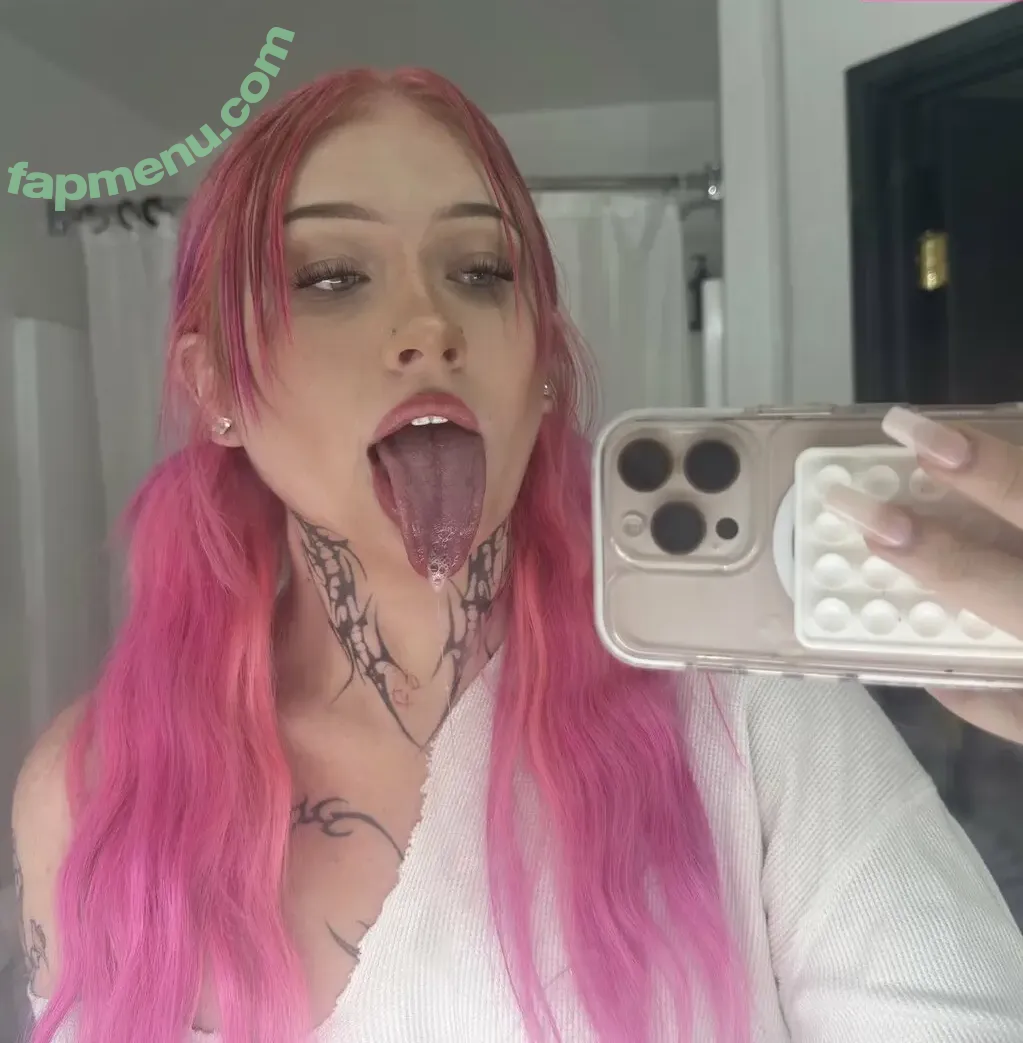 Heidi nude photo #0024 (b4byg0re / bbyg0r3 / bbyg0re)