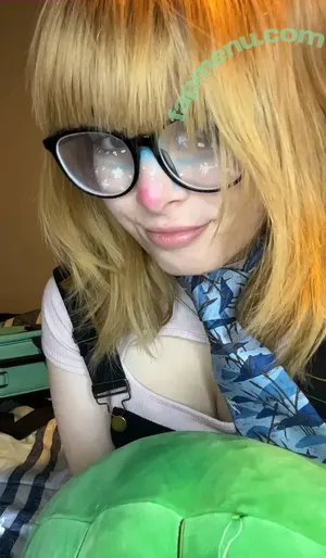 Heidiafterdark / Birdmoder nude photo #0032