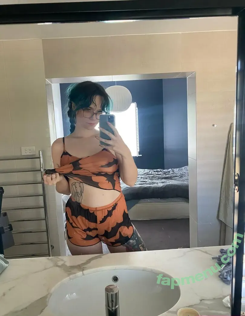 heidivlife nude photo #0229 (heidilife_)