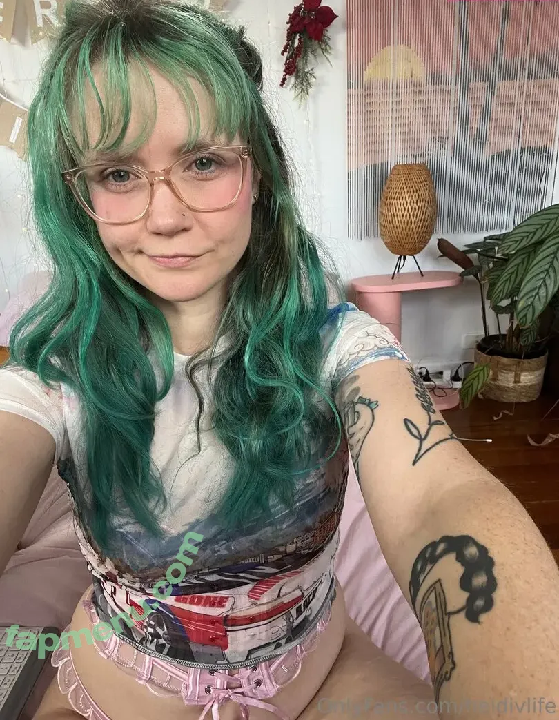 heidivlife nude photo #0259 (heidilife_)