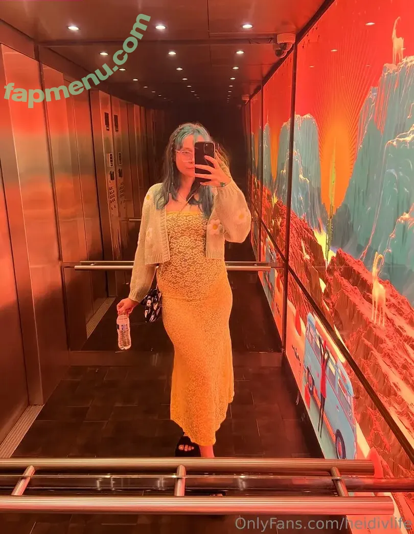 heidivlife nude photo #0301 (heidilife_)