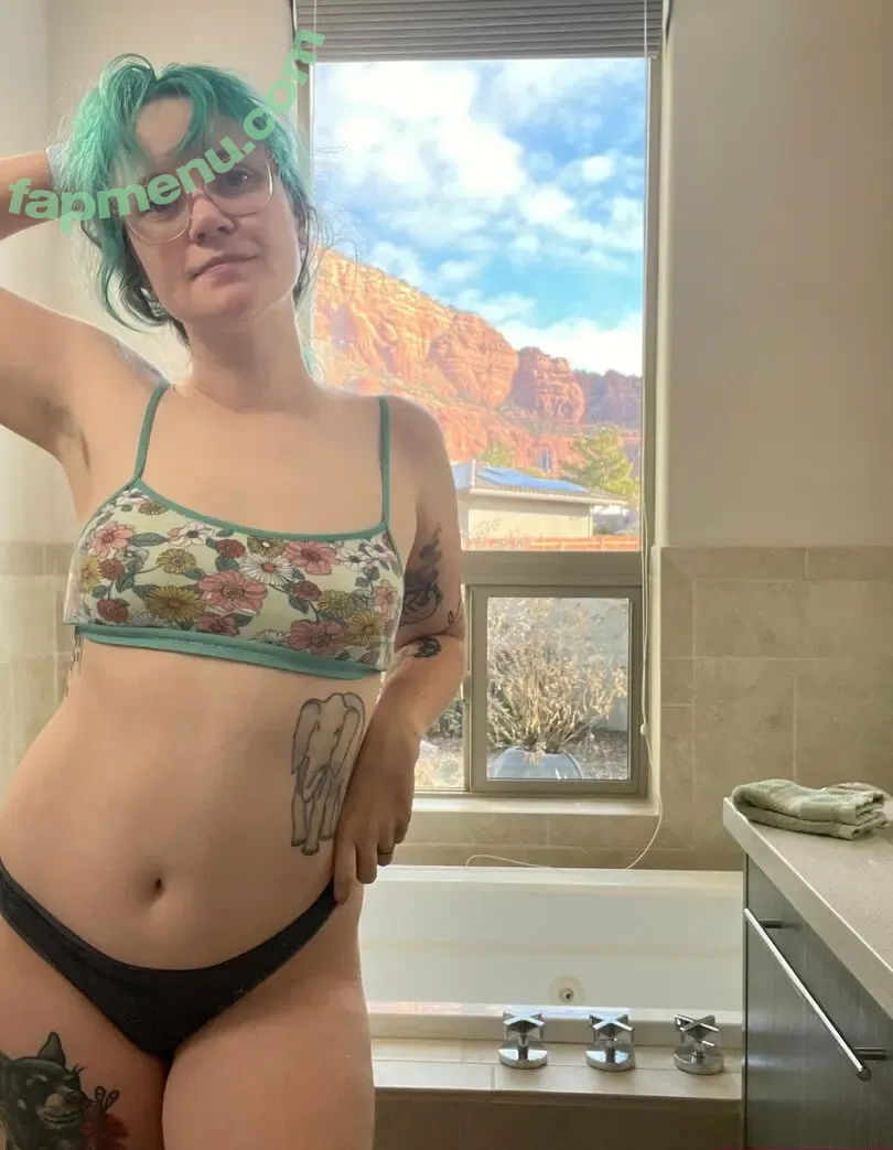 heidivlife nude photo #0305 (heidilife_)