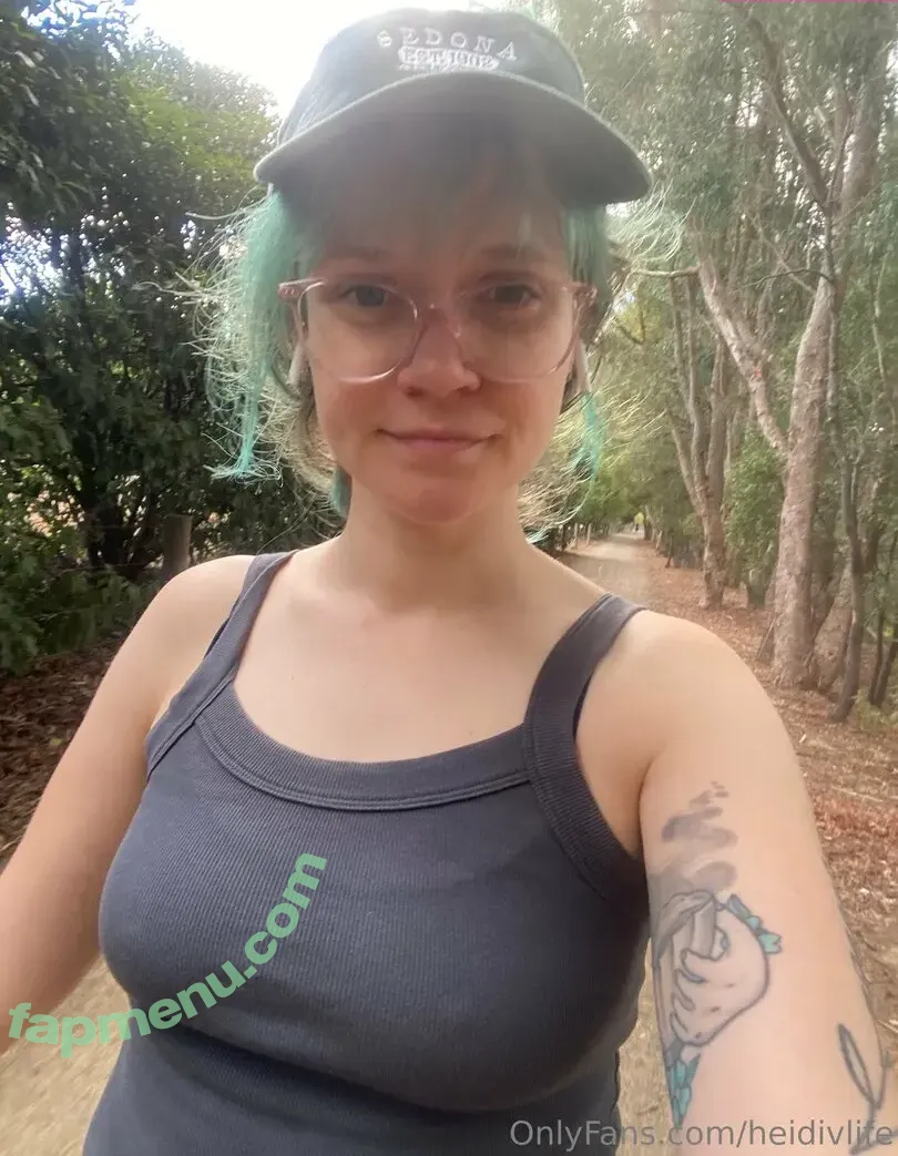 heidivlife nude photo #0332 (heidilife_)