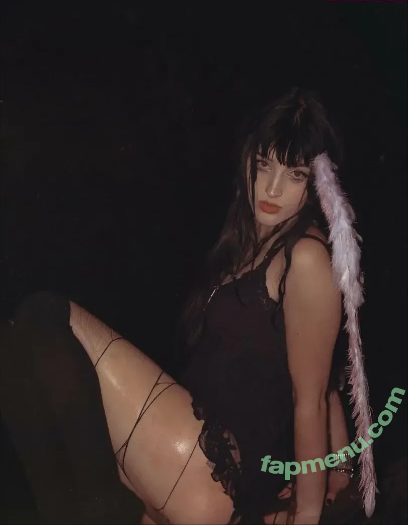 Heilokittyloser nude photo #0021 (Mymelodyloser / PJ)