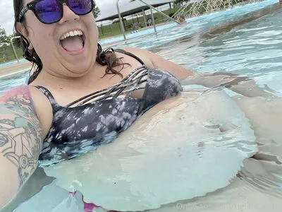 hela.stoned.bbw / helastonedbbw nude photo #0037