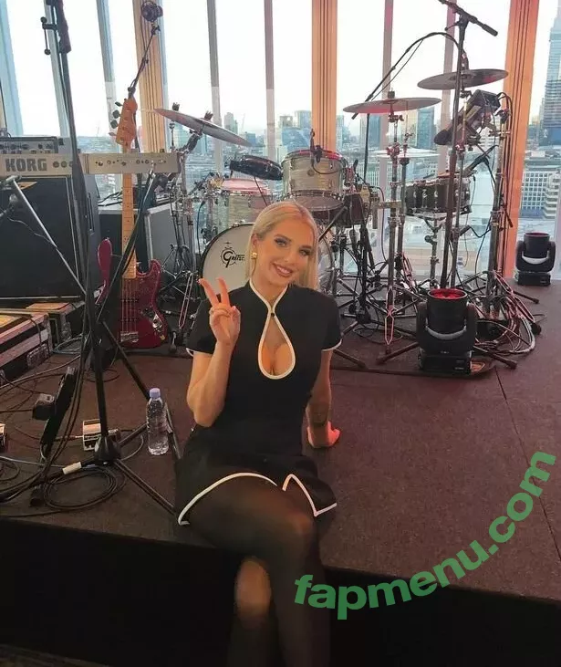 Helen Flanagan nude photo #0672 (helen_flanagan / hjgflanagan)