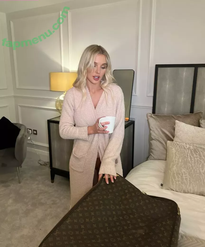 Helen Flanagan nude photo #0677 (helen_flanagan / hjgflanagan)