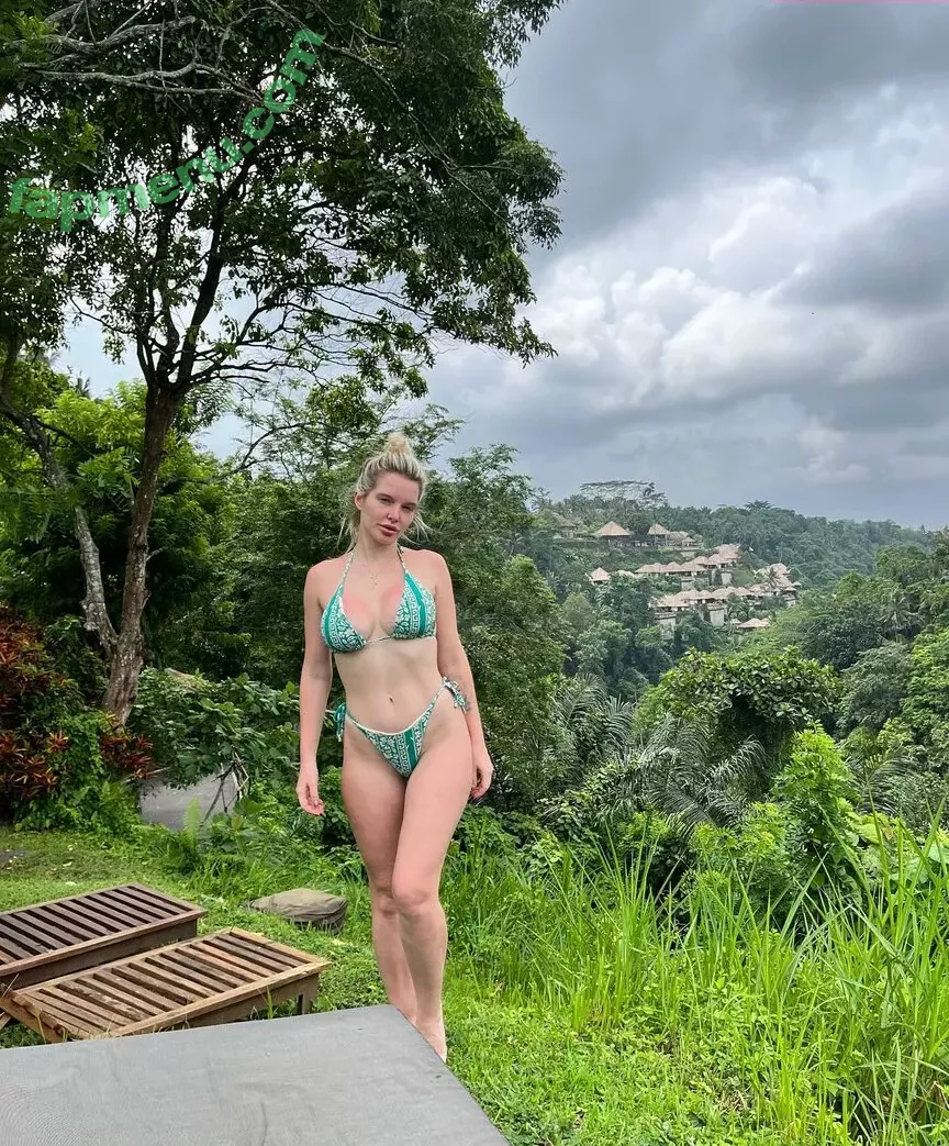 Helen Flanagan nude photo #0843 (helen_flanagan / hjgflanagan)