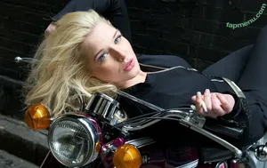 Helen Flanagan / helen_flanagan / hjgflanagan nude photo #1800