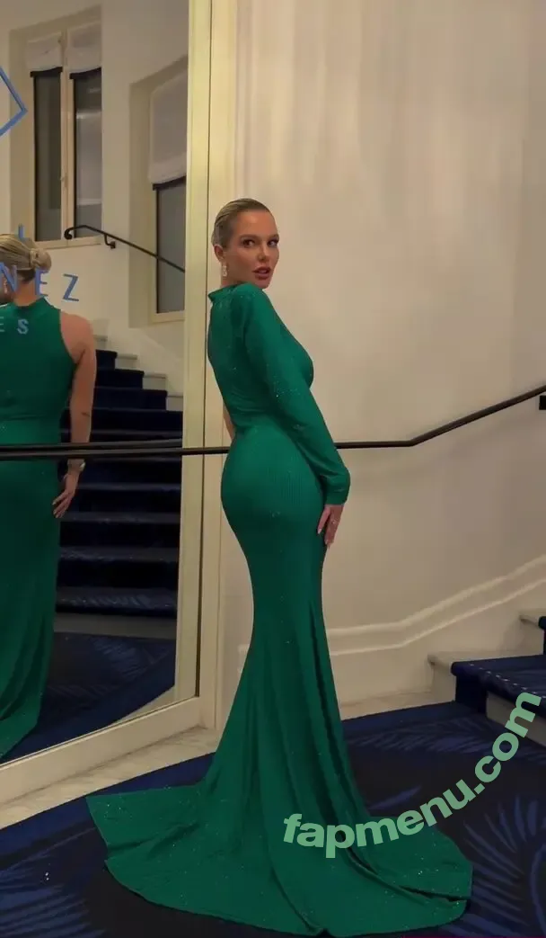 Helen Flanagan nude photo #1572 (helen_flanagan / hjgflanagan)