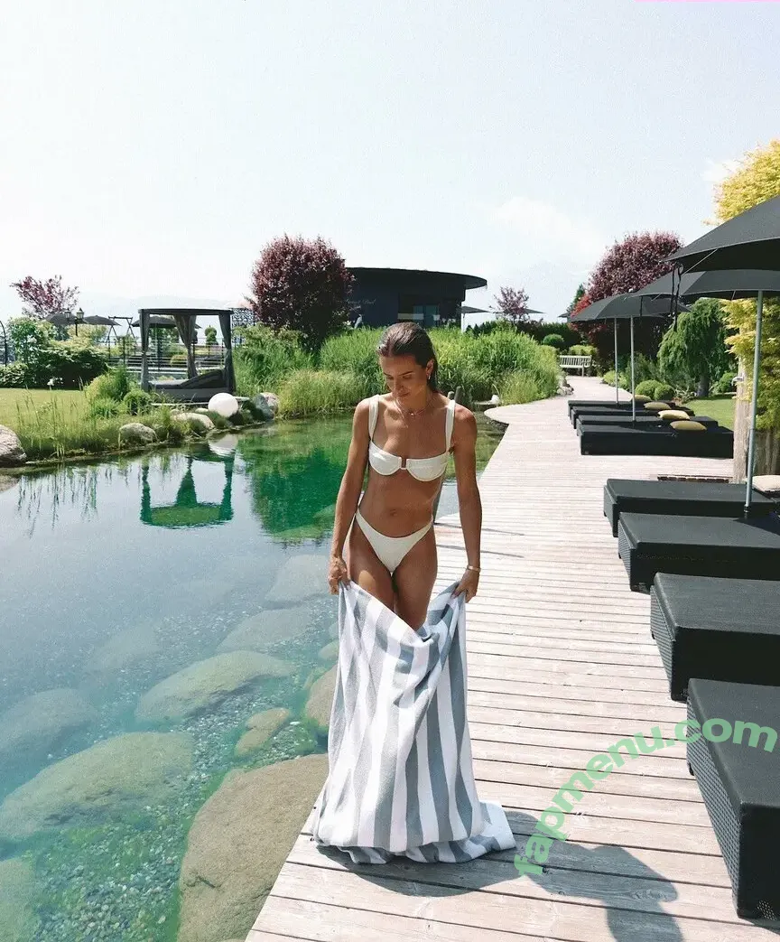 Helen Owen nude photo #0065 (HelenOwen)