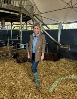 Helen Skelton / helenskelton nude photo #0144