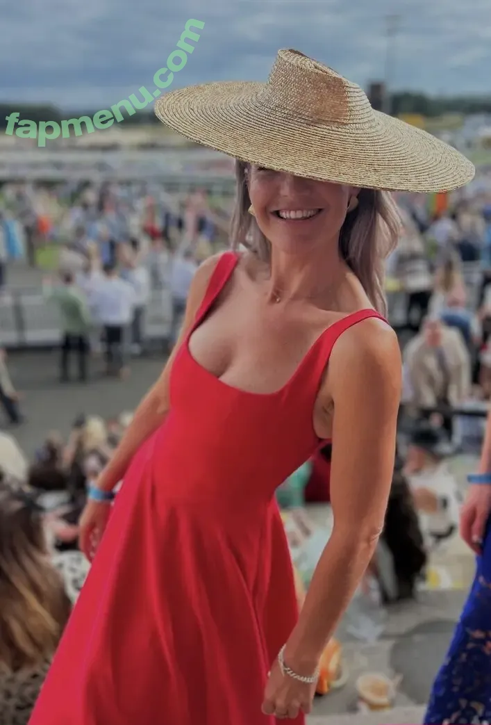 Helen Skelton nude photo #0108 (helenskelton)