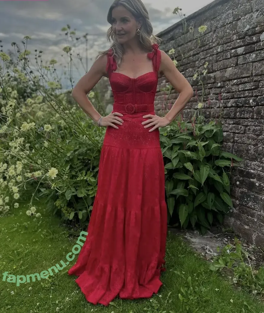 Helen Skelton nude photo #0128 (helenskelton)