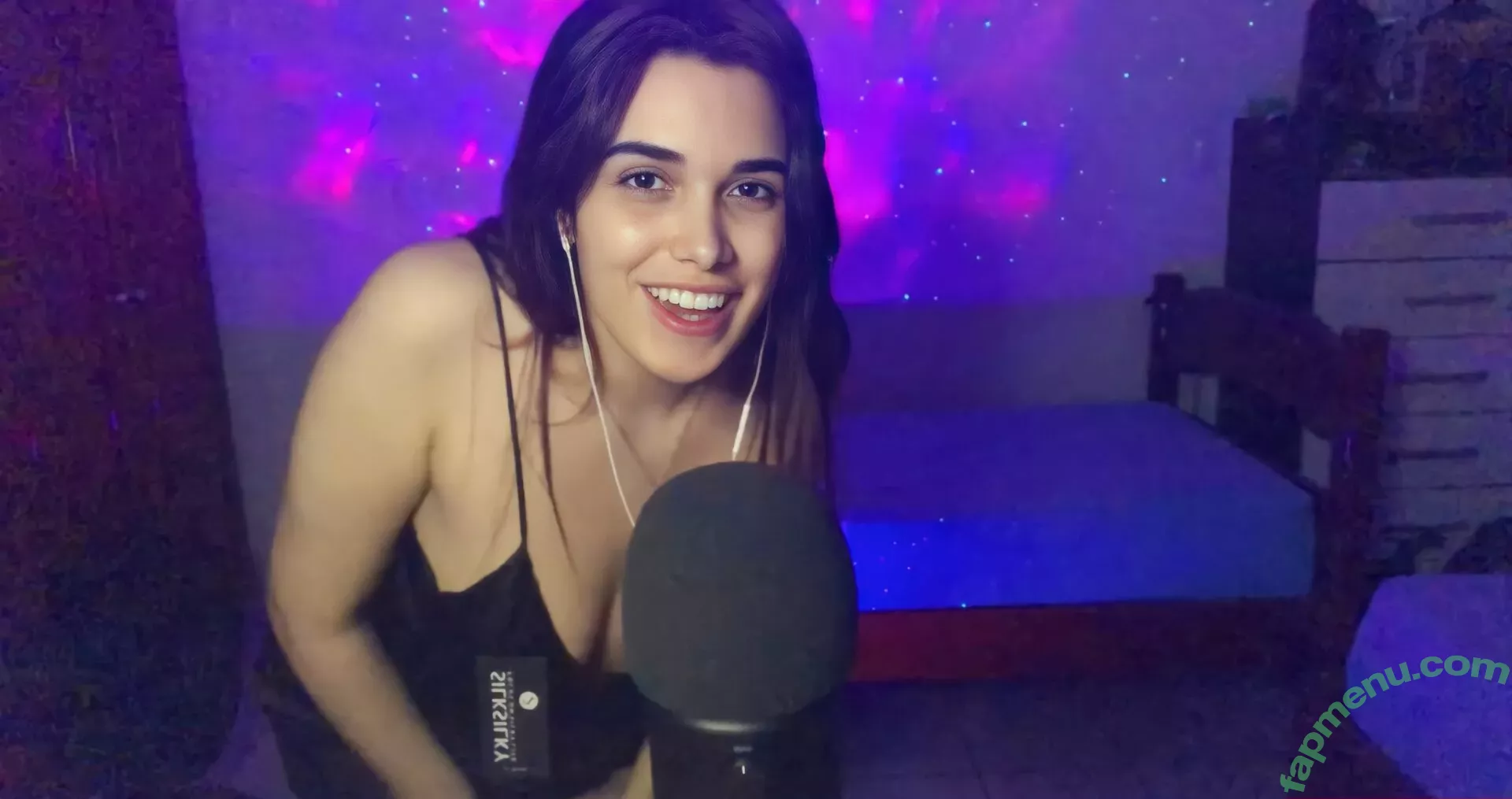 Helena ASMR nude photo #0001 (elenafn / helenaasmrr)