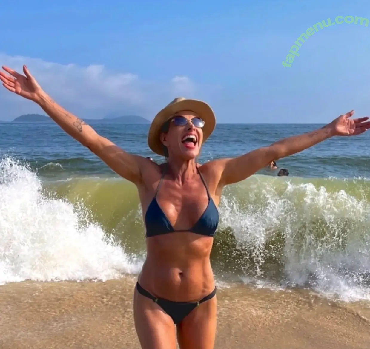 Helena Fernandes nude photo #0030 (helenafernandes68)