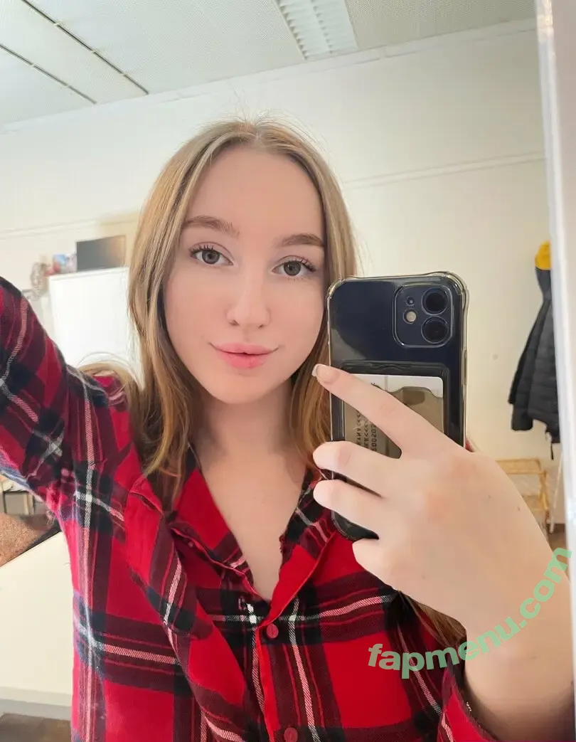 helencore nude photo #0057 (helencore)