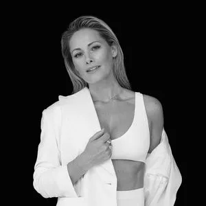 Helene Fischer / helenefischer nude photo #0002