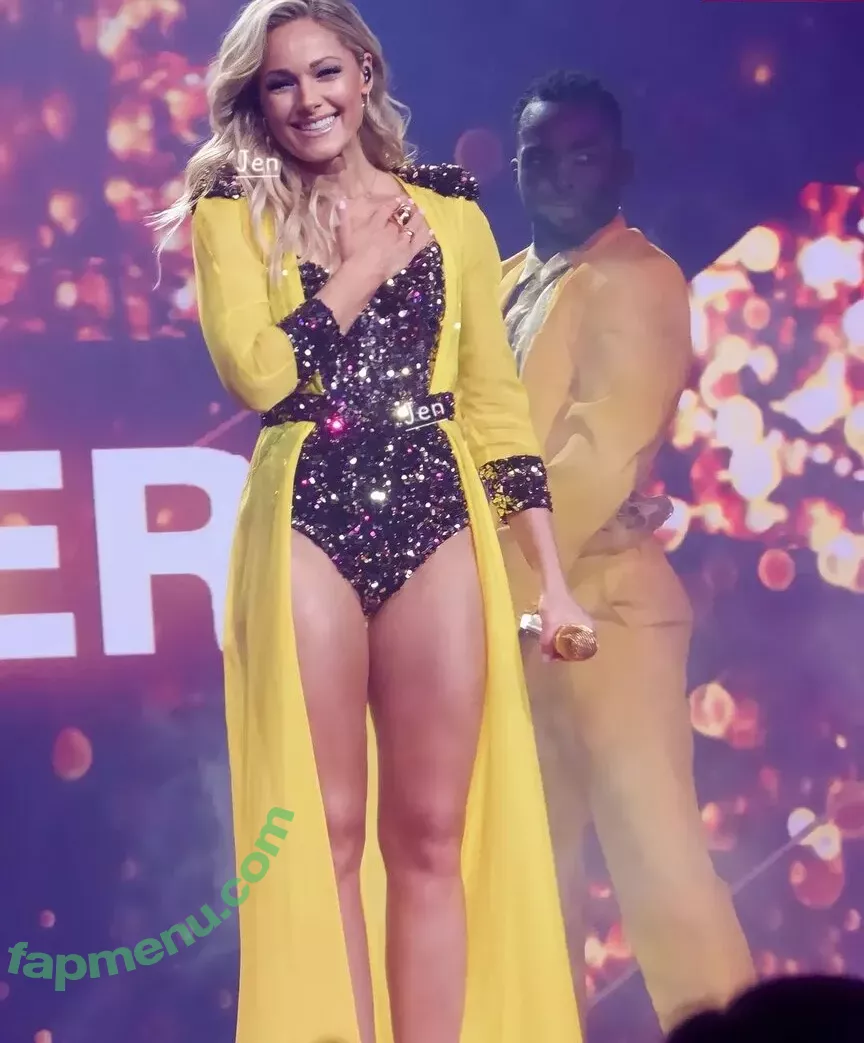 Helene Fischer nude photo #0482 (helenefischer)