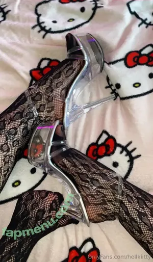hellkiitty / hellokitty nude photo #0039