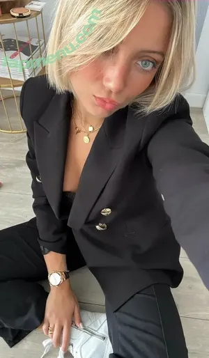 Hello__iris nude photo #0138