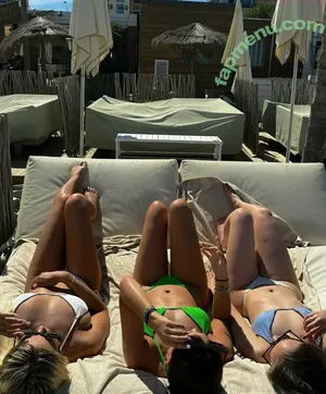 Hello__iris nude photo #0171