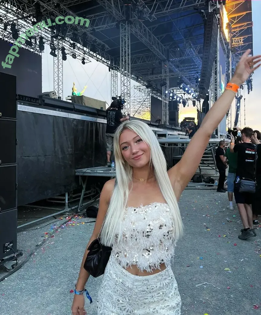 Hello__iris nude photo #0159 (Hello__iris)