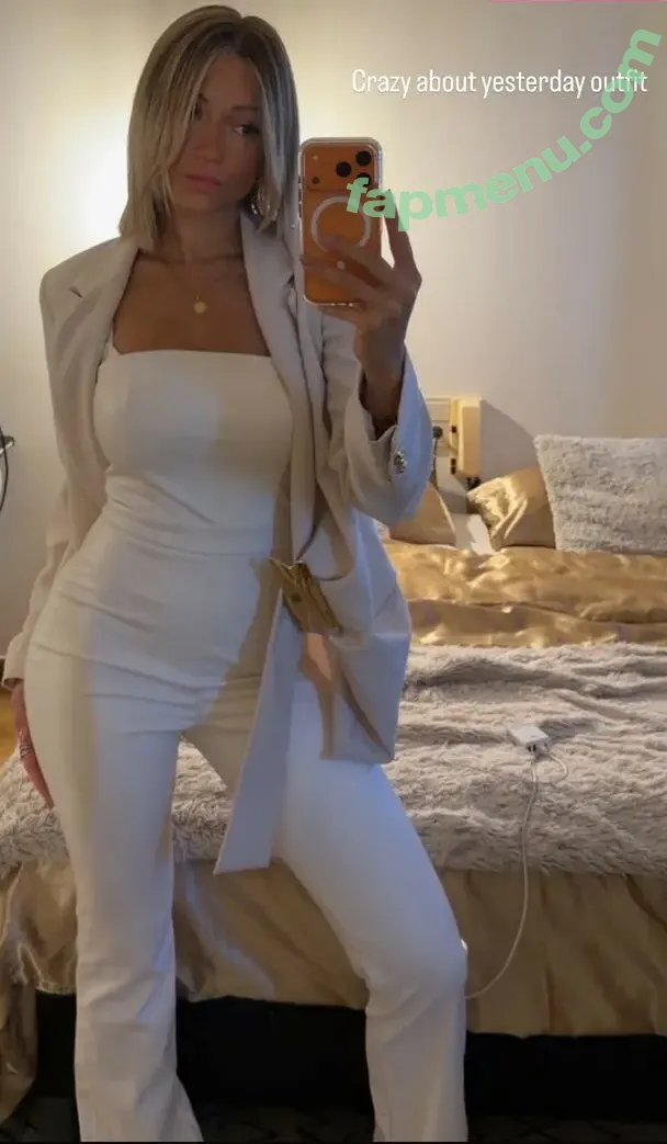 Hello__iris nude photo #0364 (Hello__iris)