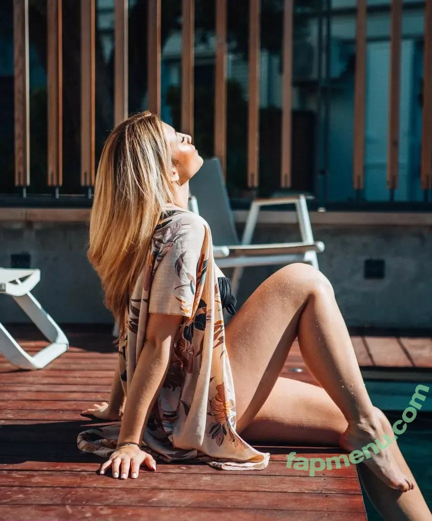 Hello__iris nude photo #0367 (Hello__iris)