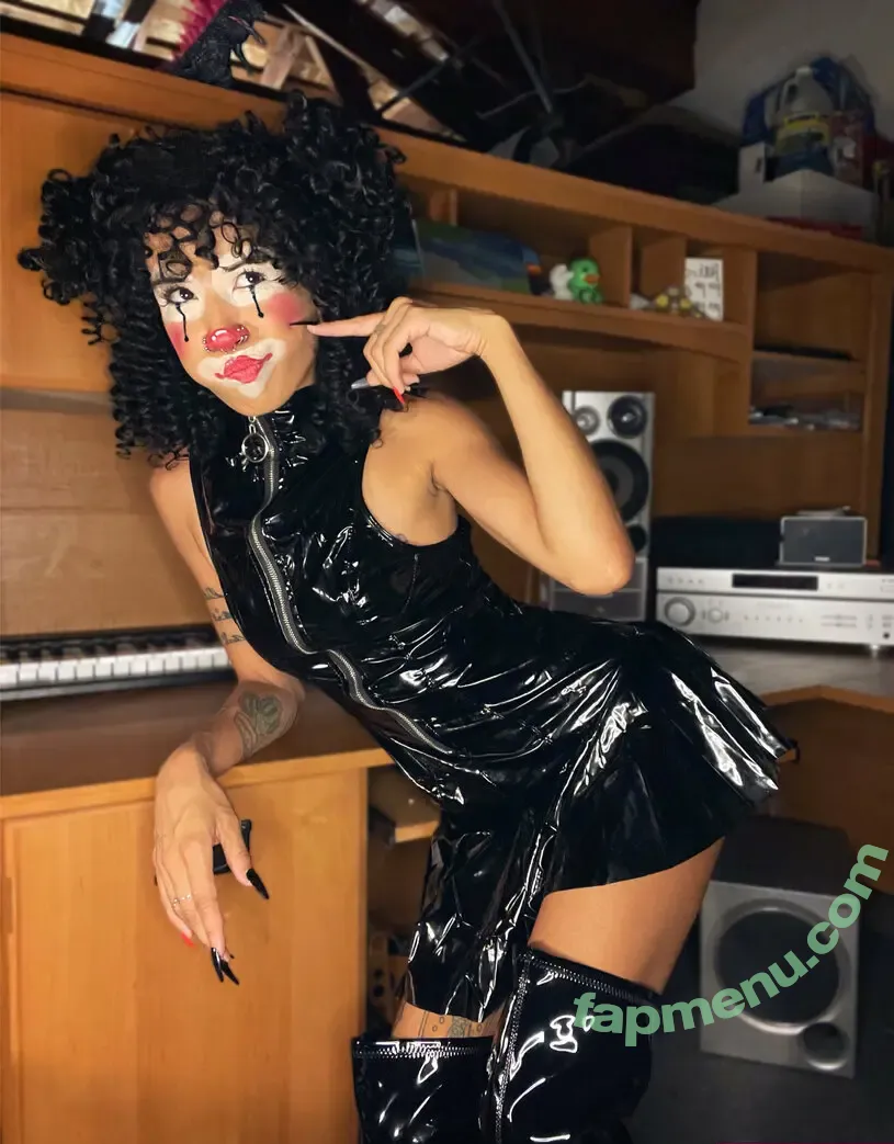 hellogabi30 nude photo #0074 (hellogabi30)