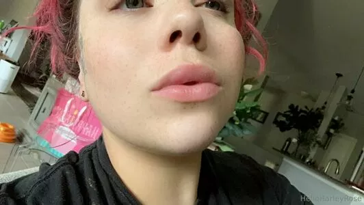 helloharleyrose / Harley Rose / harleyrose666 / hello.harleyrose nude photo #0663