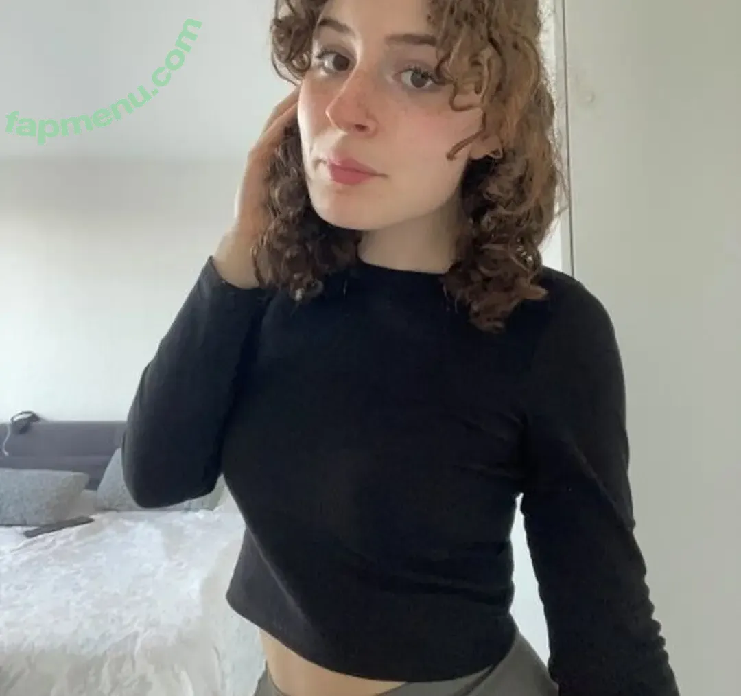 hellokittysara nude photo #0041 (hellokittysara)