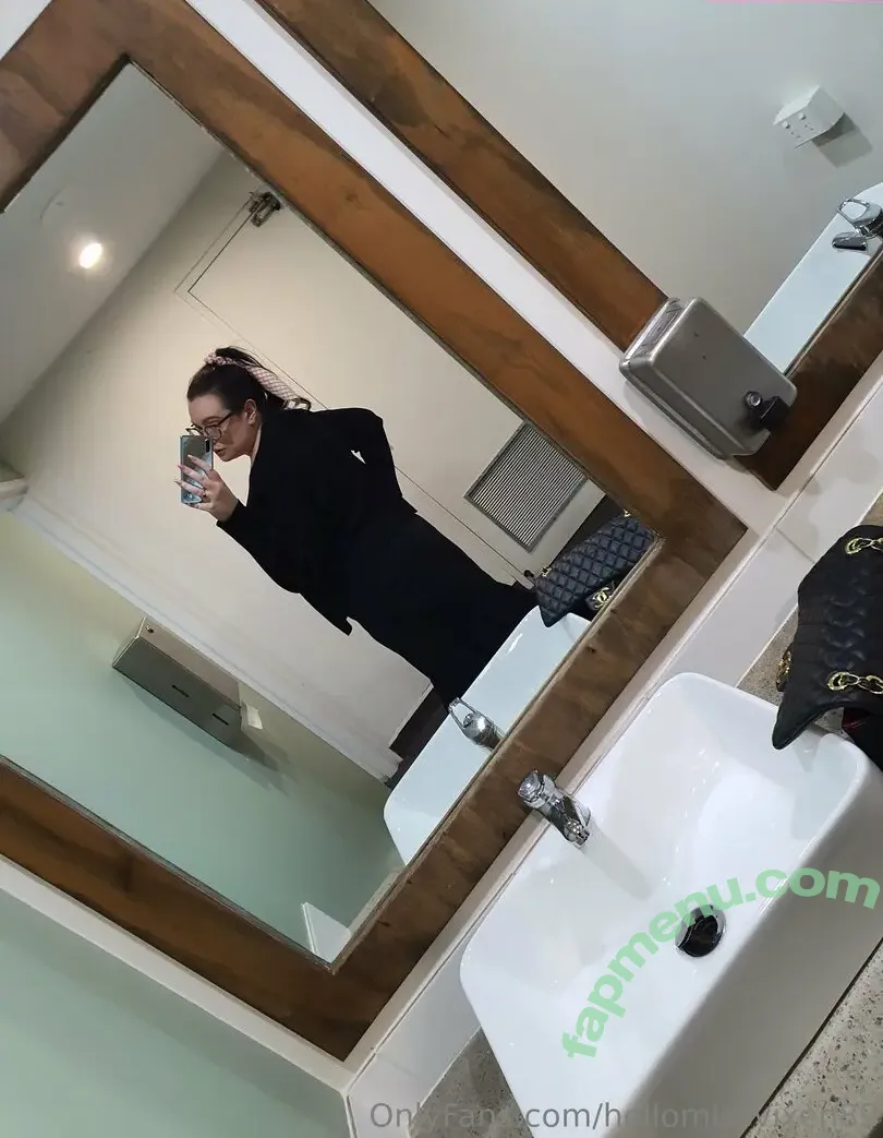 hellomissvixen89 nude photo #0001 (hellomissvixen89)